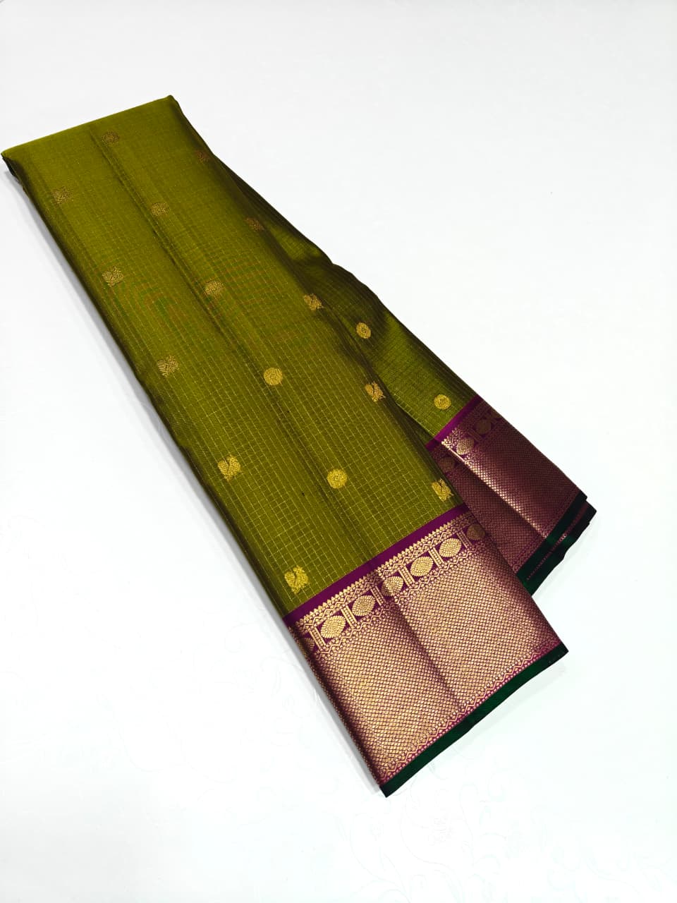 Mehndi Green and Pink Dual-Tone Kanchipuram Silk Saree with Woven Design